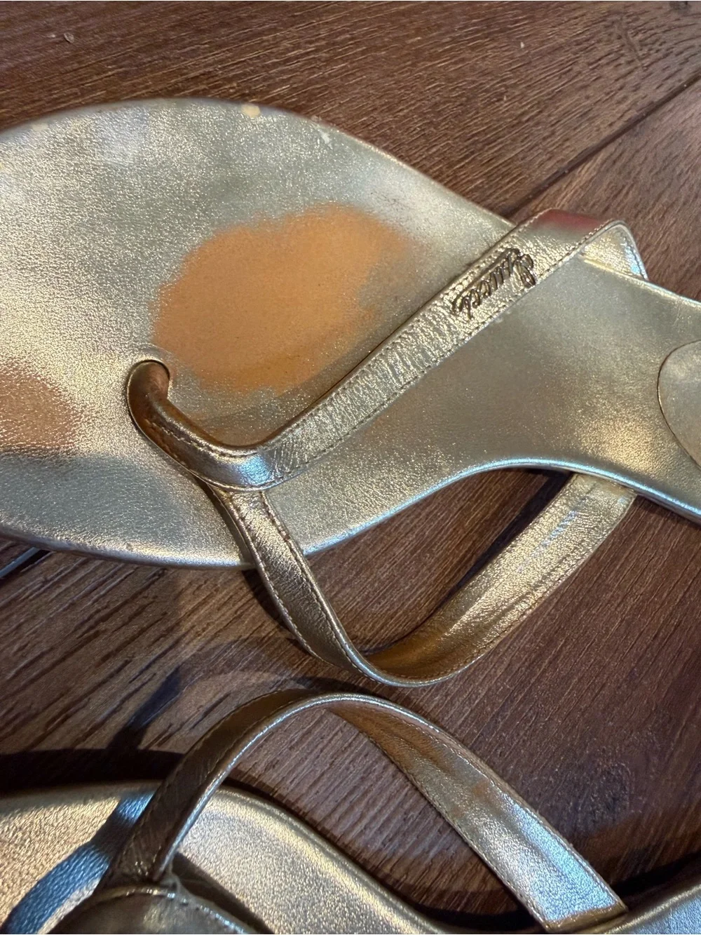 Gucci Metallic Gold Sandal Size 8.5 - Picture 6 of 8